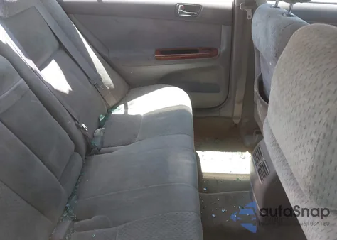 2004 Toyota Camry Le/Xle/Se from USA, damaged, VIN 4T1BE30K64U346562